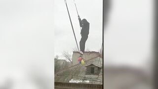 Idiot Who Tried To Escape Rescuers Via Wires Crashed