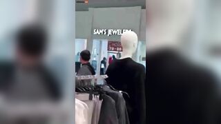 Looters Again Attack A Jewelry Store At San Francisco Mall I