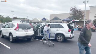 Off-duty Police Officer Tries To Stop Shoplifter At Lowes P