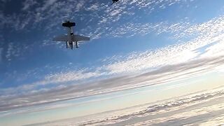Plane Stalls, Nearly Killed While Parachuting - Video