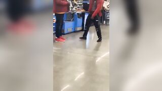 SC Walmart Customer Disarms Knife-wielding Thug 