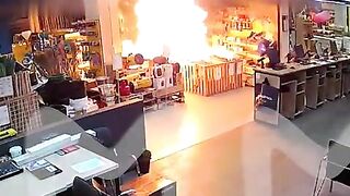 Store Employee Sets Himself On Fire At Work