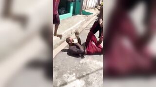 Thief Dragged To The Street And Beaten