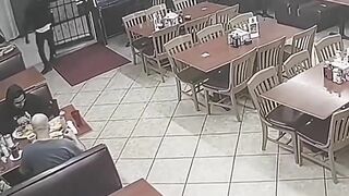 Thugs Choose Wrong Houston Restaurant To Rob Customers