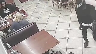 Thugs Choose Wrong Houston Restaurant To Rob Customers