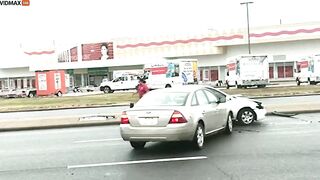 'Total Nutjob' Goes Crazy While Driving In Houston Traffic
