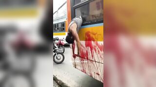 WCGW When You Stick Your Stupid Head Out Of A Moving Bus