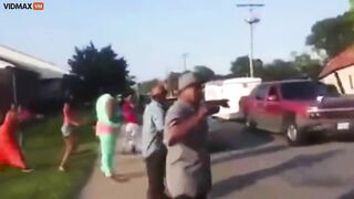 Why You Never Bring A Taser To A Car Fight – Video – VidMax