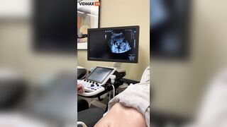 Woman Discovers She's Pregnant During School Lab Class - Video