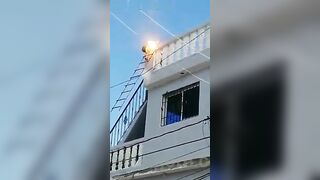 2 Painters Electrocuted On Building Roof 