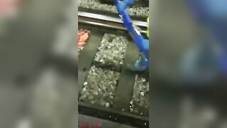 Man Falls On Subway Tracks And Is Torn To Pieces 