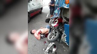 Shirtless Motorcyclist Killed In Accident 