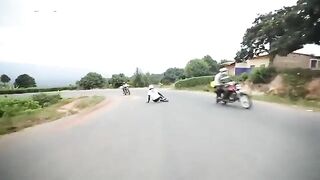 Cyclist Beats Idiot On Longboard 