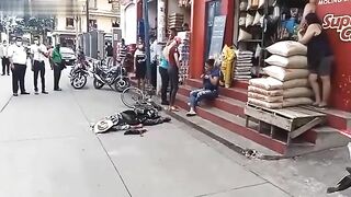 An Old Man Lost His Balance While Riding A Bicycle And Was Crushed To Death