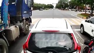 Idiot Gets Run Over By Truck 