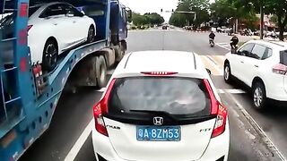 Idiot Gets Run Over By Truck 