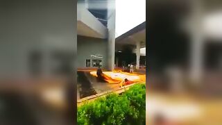 Man Jumps From Top Of Mall 