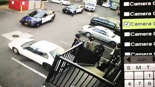 Man Tried To Attack Police With Screwdriver And Shot Dead 