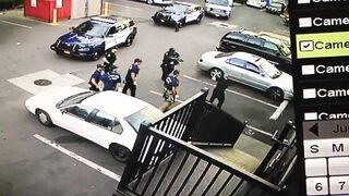 Man Tried To Attack Police With Screwdriver And Shot Dead 