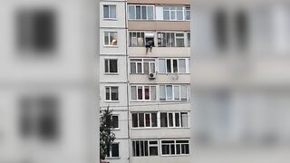 Man Attempts Suicide, Gets Help From Friends 