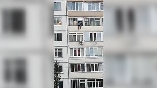 Man Attempts Suicide, Gets Help From Friends 