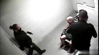 Michigan Prison Guard Assaults Detained Inmate 