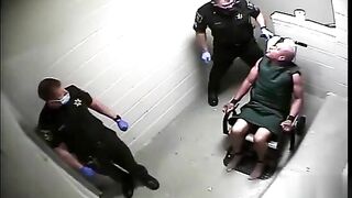 Michigan Prison Guard Assaults Detained Inmate 