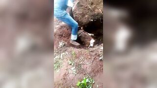 Smelly Body Found In Grave Pit 