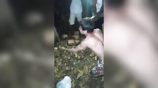 After Interrogation, The Trafficker Punished The Thief's Family