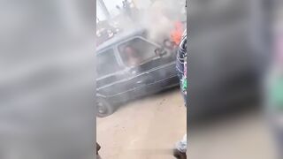 Two Kidnappers Burned Alive In Car 