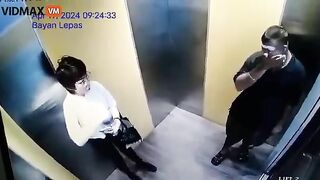 CCTV Footage Shows A Chinese Woman Pouring Boiling Water On A Randomly Selected Man