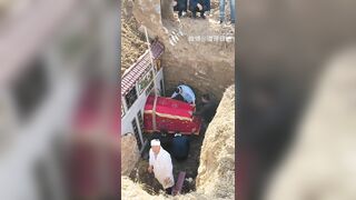 Burials Go Wrong At Chinese Temple Tombs