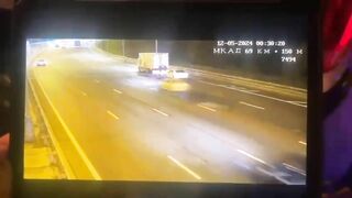 Parking On A Busy Highway Becomes A Disaster