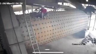 7 Workers Killed In Cement Factory Accident