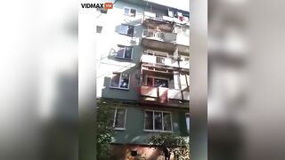 This Balcony Railing Doesn't Look Too Safe, So A Drunk Russian Tested It