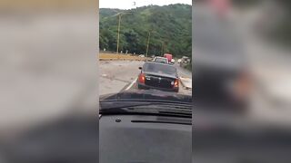 Fish Truck Overturns, Killing 4 People. Venezuela 