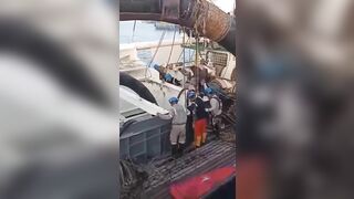 A Dead Fisherman Was Pulled Out Of The Cargo Hold By A Crane