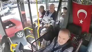 Bus Driver Dies At The Wheel 