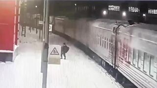 Drunk Man Falls Under Train - Fatal Accident TheYNC