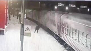 Drunk Man Falls Under Train - Fatal Accident TheYNC