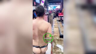 LOL Thief Was Humiliated By The Store Owner And Forced To Leave