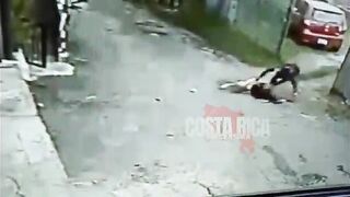 Costa Rican Man Stalks And Stabs Wife Multiple Times