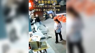 Restaurant Owner Beats Loud-mouthed Customer