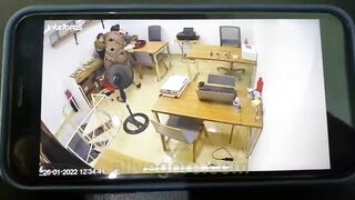 Client Attacks Lawyer With Weapon 