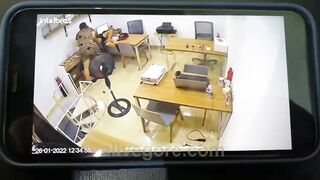 Client Attacks Lawyer With Weapon 