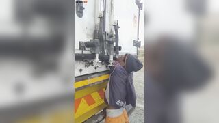 Truck Thief's Career Ends - Video - VidMax.com