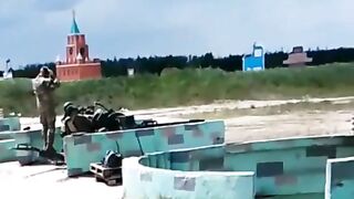 Ukrainian Troops Are Just 100 Meters From The Kremlin 