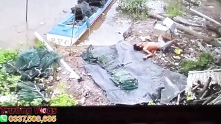 Dockworker Dies Instantly Of Heart Attack 