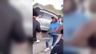 A Woman Attacked The Police, Her Wig Flying