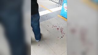 A Woman Was Stabbed In A Shopping Mall In Mala